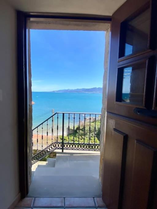 El Balcon Del Escanu Lastres Eksteriør billede
